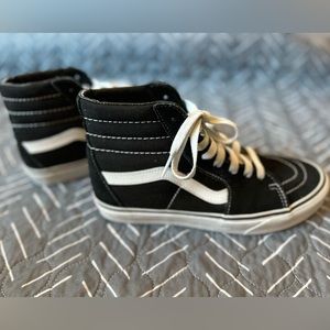 M7/W8.5 Sk8-Hi ComfyCush Vans